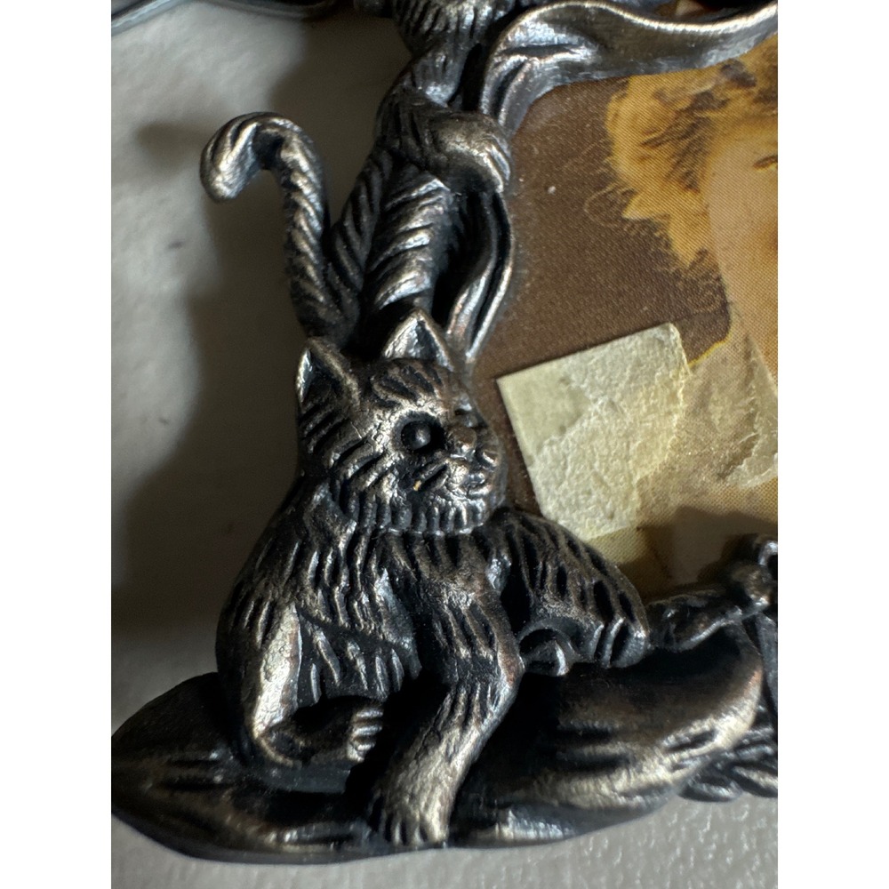 Vintage Miniature Cat Kitten Metal Picture Frames Set of 2 Pewter Tone Ornate - Picture 3 of 8
